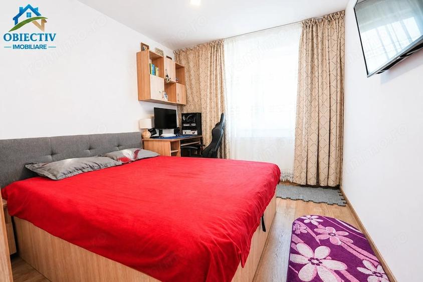 Apartament cu 3 camere semidecomandat în Dărmănești