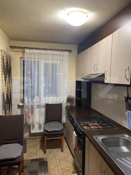 Apartament cu 2 camere semidecomandat, mobilat în George Enescu