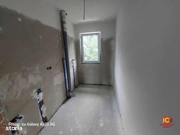 Apartament cu 3 camere în Cristian