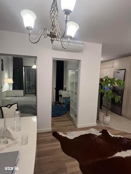 Apartament cu 3 camere decomandat în Splaiul Independenței