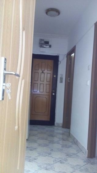 Apartament cu 2 camere nedecomandat în Cedonia