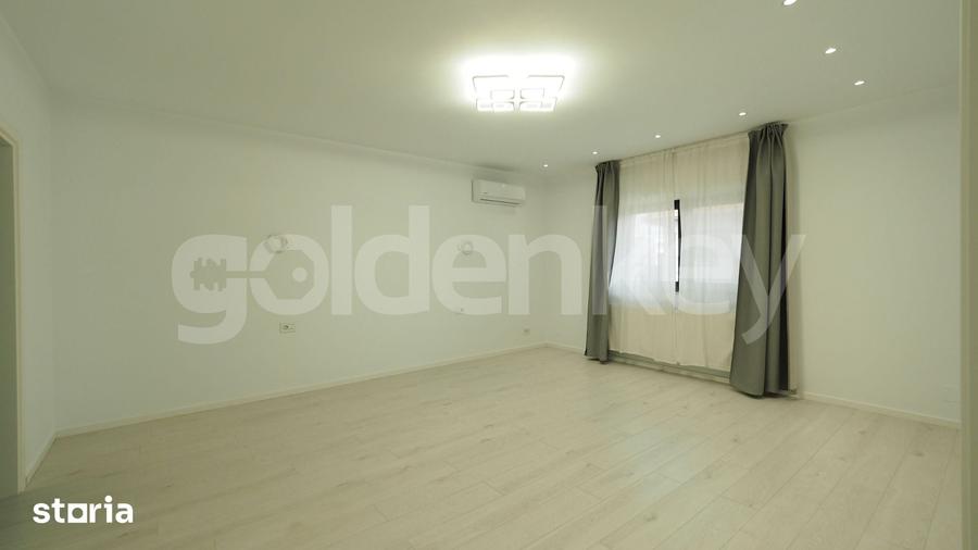 Casă cu 6 camere cu Teren 500 Mp în Central