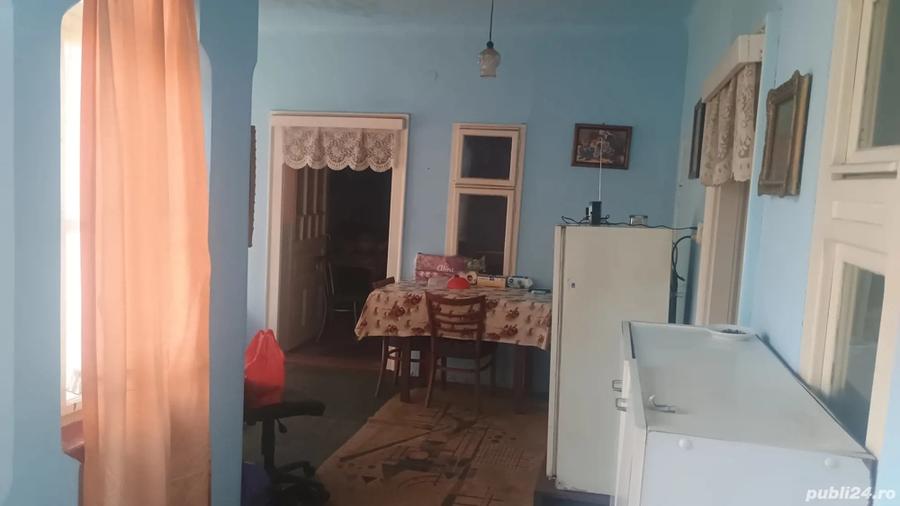 Casă cu 3 camere cu Teren 3000 Mp în Căpăt