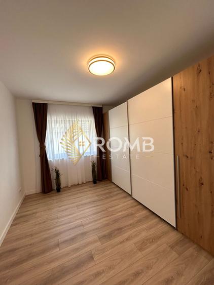 Casă individuală cu 4 camere cu Garaj în Dâmbul Rotund