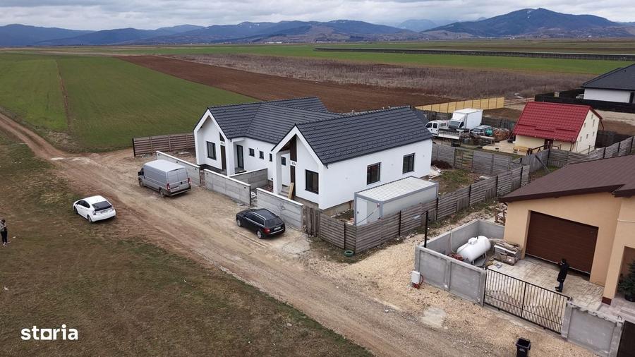 Casă cu 4 camere în Central