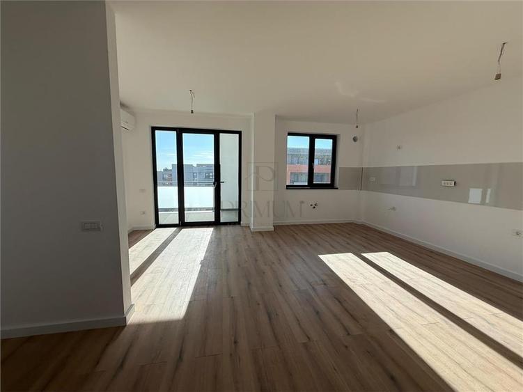 Apartament cu 3 camere decomandat în Torontalului