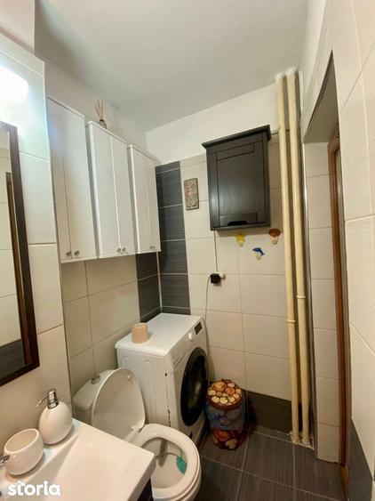 Apartament cu 2 camere decomandat în 1 Mai