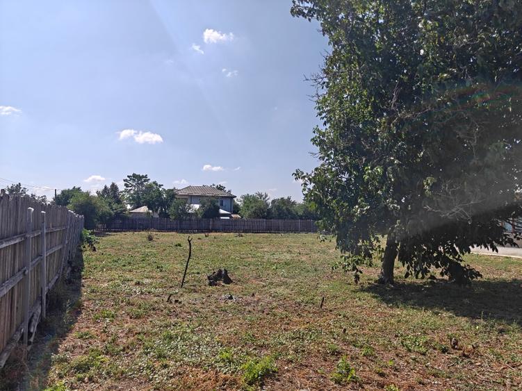 Teren Construcții intravilan de 1400 mp, în Fundeni
