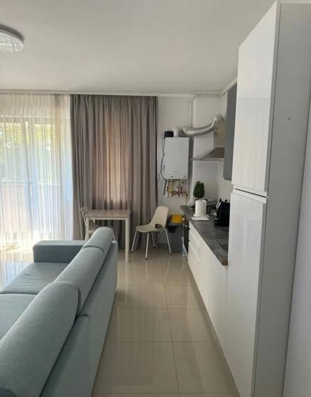 Apartament cu 2 camere semidecomandat, mobilat în City Park Mall