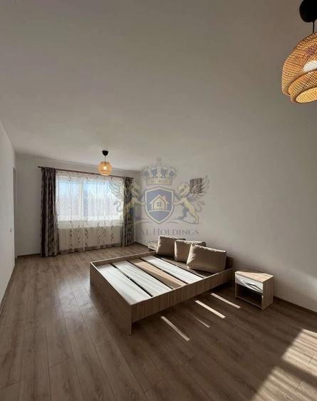 Apartament cu 2 camere decomandat, mobilat în Tractorul