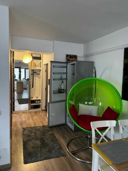 Apartament cu 2 camere semidecomandat în Băneasa
