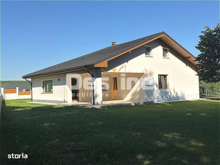 Casă cu 4 camere cu Teren 1000 Mp în Bârnova