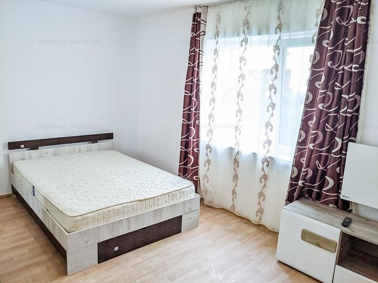 Garsonieră semidecomandată în Central — fotografia 1