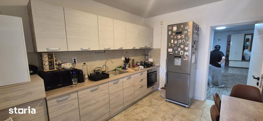 Casă cu 4 camere cu Teren 480 Mp în Clinceni