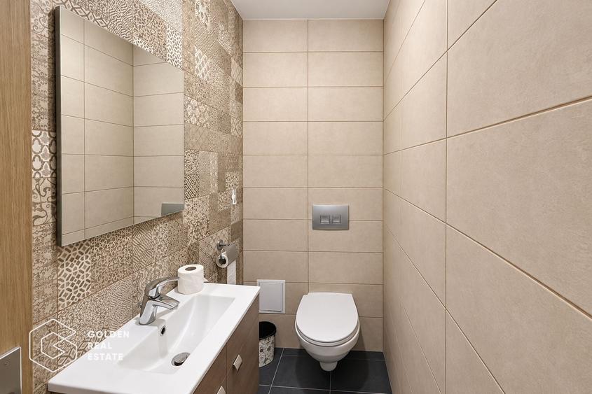 Apartament cu 3 camere semidecomandat, mobilat în Circumvalațiunii
