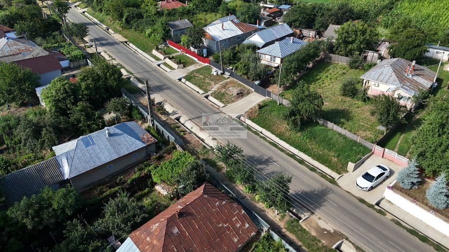 Casă individuală cu 2 camere cu Canalizare în Buciumeni