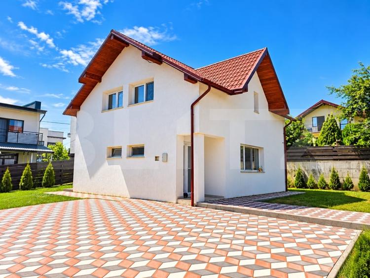 Casă individuală cu 4 camere cu Teren 450 Mp în Nord-Vest