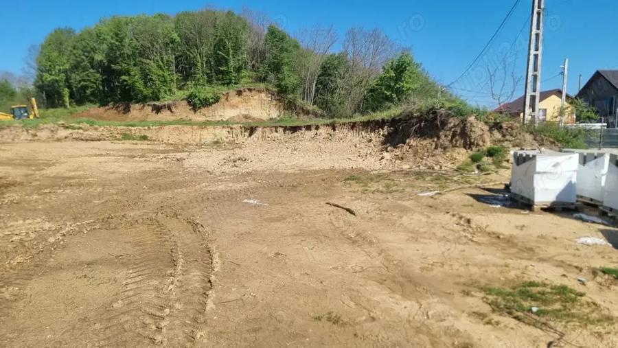 Teren de 500 mp, în Bascov