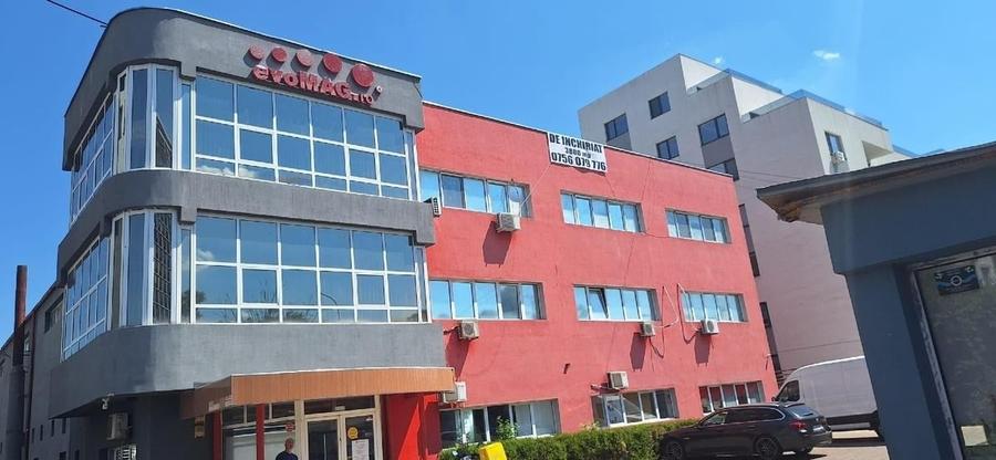 Spațiu comercial, de 1,900 mp, în Mihai Bravu