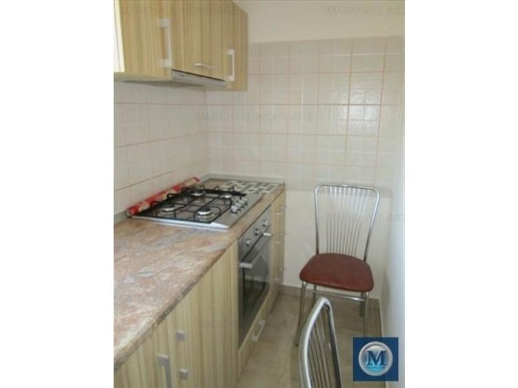 Apartament cu 3 camere decomandat, mobilat în Ultracentral