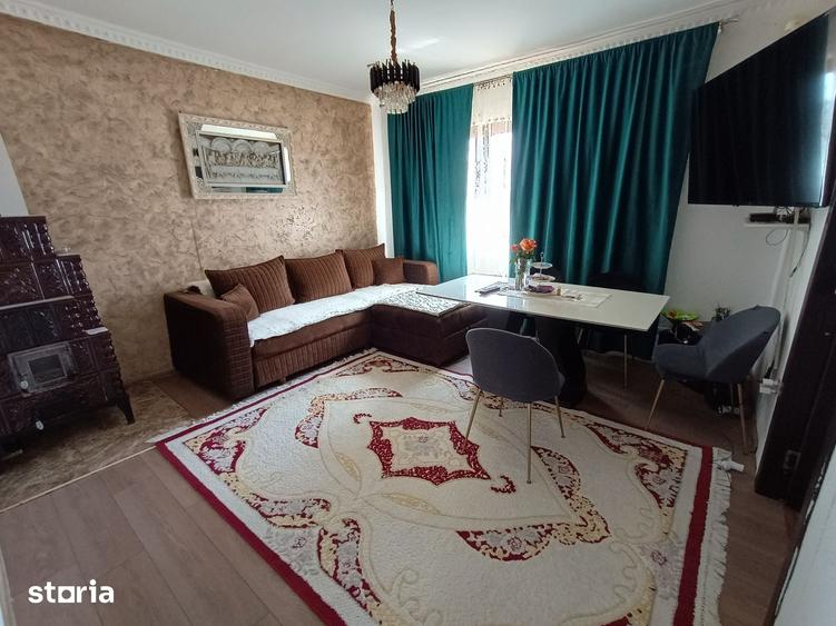 Casă cu 3 camere cu Teren 400 Mp în Central