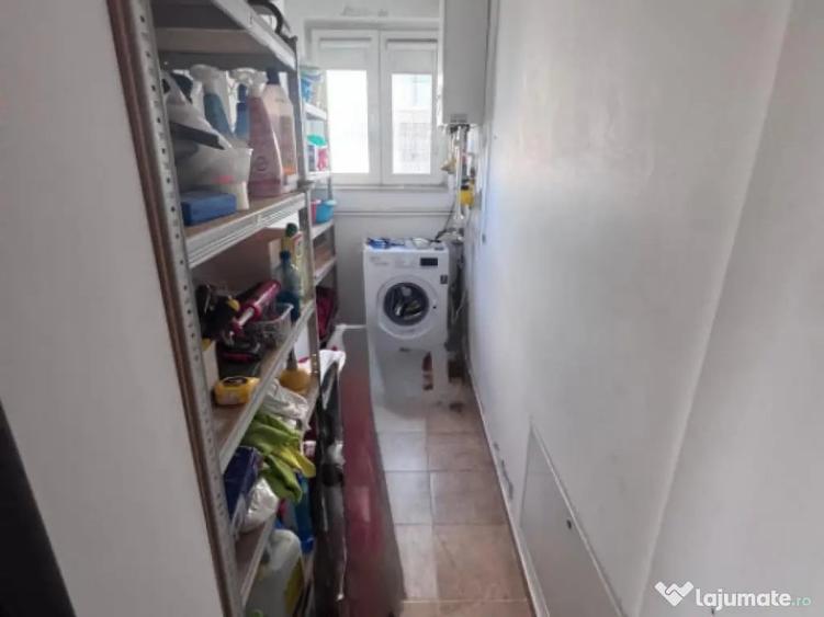 Apartament cu 3 camere decomandat, mobilat în Tomis Nord