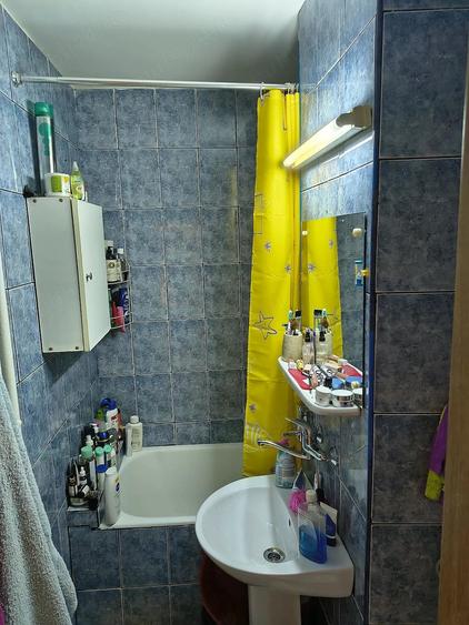 Apartament cu 3 camere semidecomandat în Mănăștur