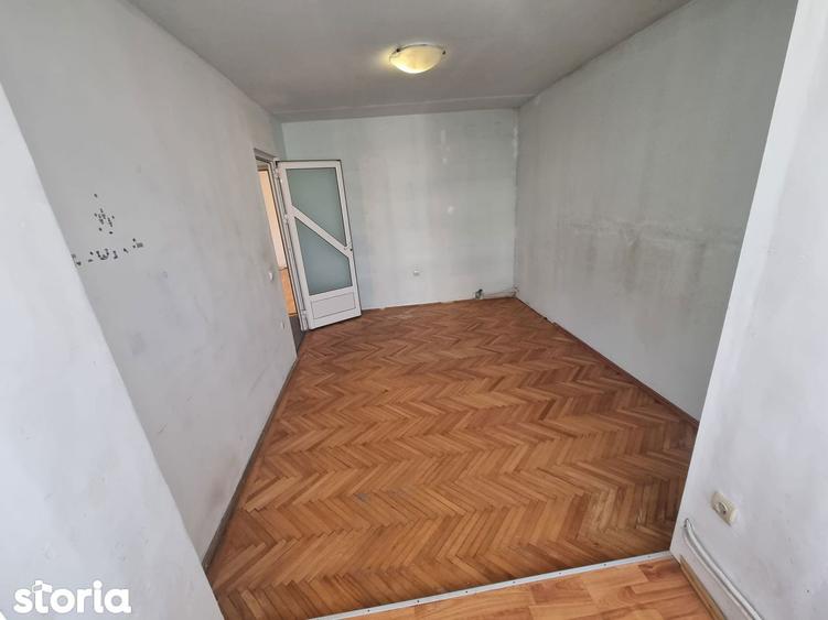 Apartament 3 camere,2 balcoane,etaj 2,Deva-ultracentral - 1