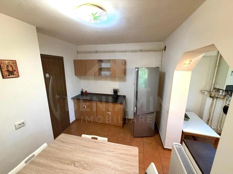 3 camere decomandat cu 2 bai Rovine etajul 3 centrala termica 72mp - 4