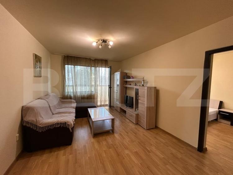 Apartament cu 3 camere semidecomandat, mobilat în Gheorgheni