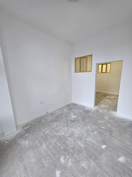 Spațiu comercial, de 56 mp, în Rogerius