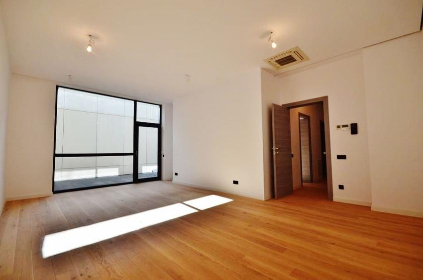 Apartament cu 2 camere decomandat în Floreasca