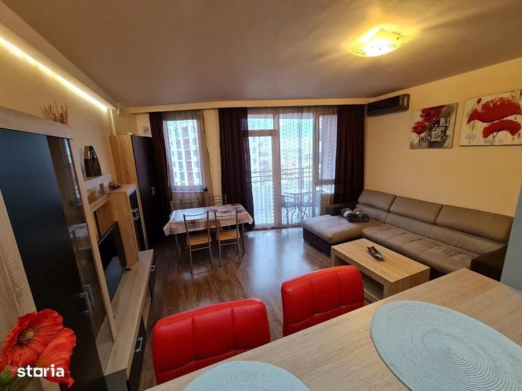 Apartament cu 3 camere decomandat în Intim