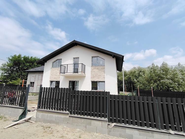 Casă cu 3 camere în Central