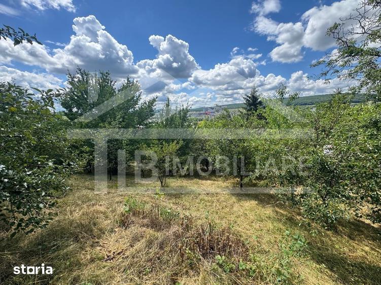 Teren de 2300 mp, în Tudor Vladimirescu