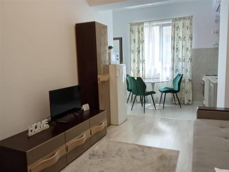 Apartament cu 2 camere decomandat, mobilat în Aeroport
