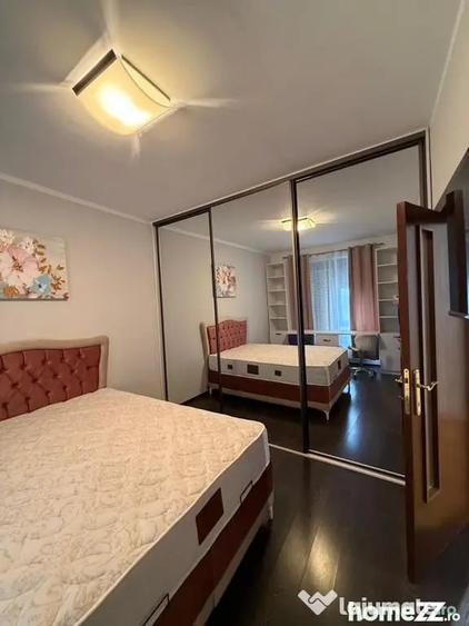 Apartament cu 3 camere decomandat în Faleză