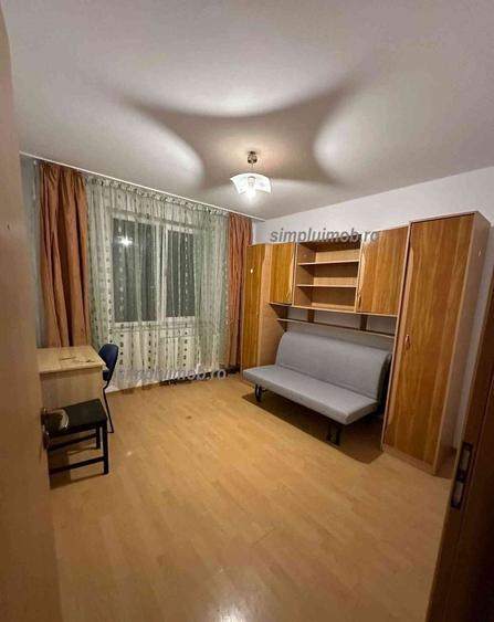 Apartament cu 3 camere decomandat, mobilat în Berceni