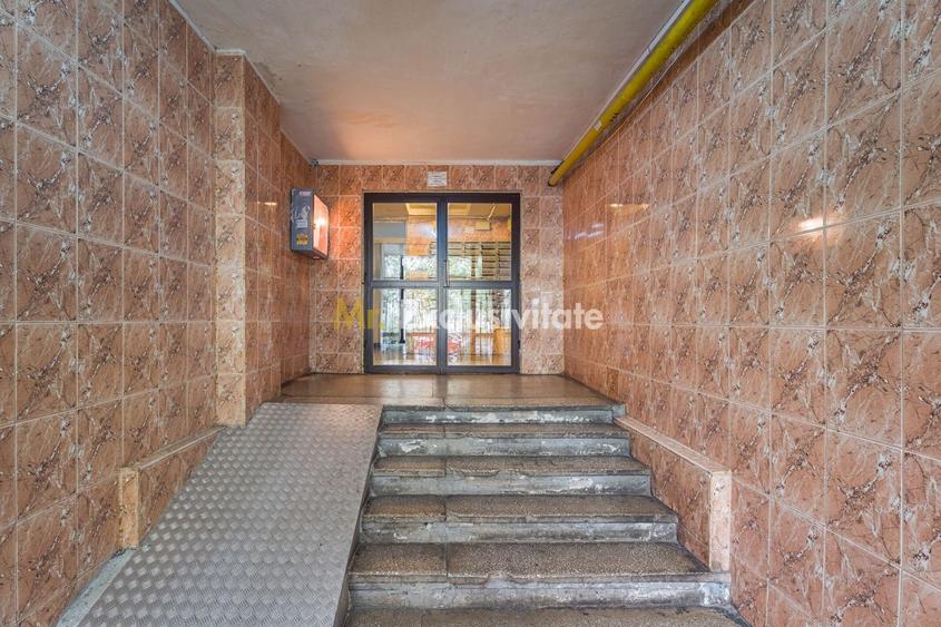Apartament cu 2 camere decomandat în Crângași
