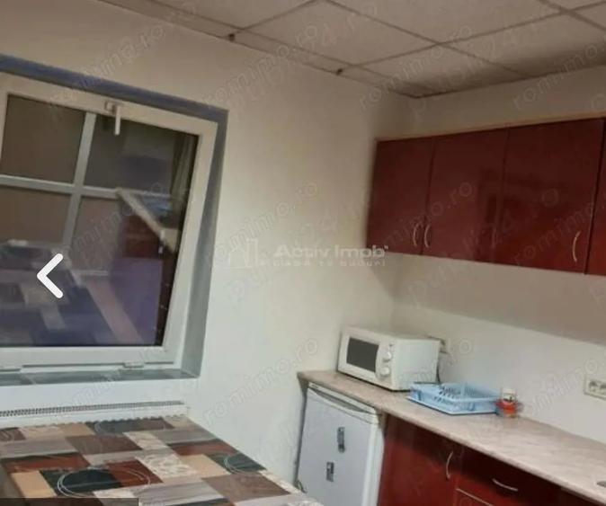 Apartament cu 3 camere decomandat în Podgoria
