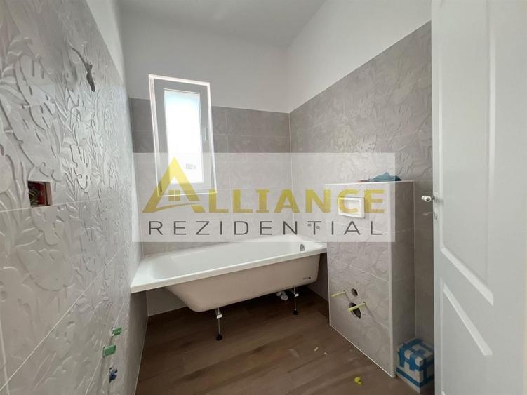 Casă individuală cu 4 camere decomandat cu Canalizare în Berceni