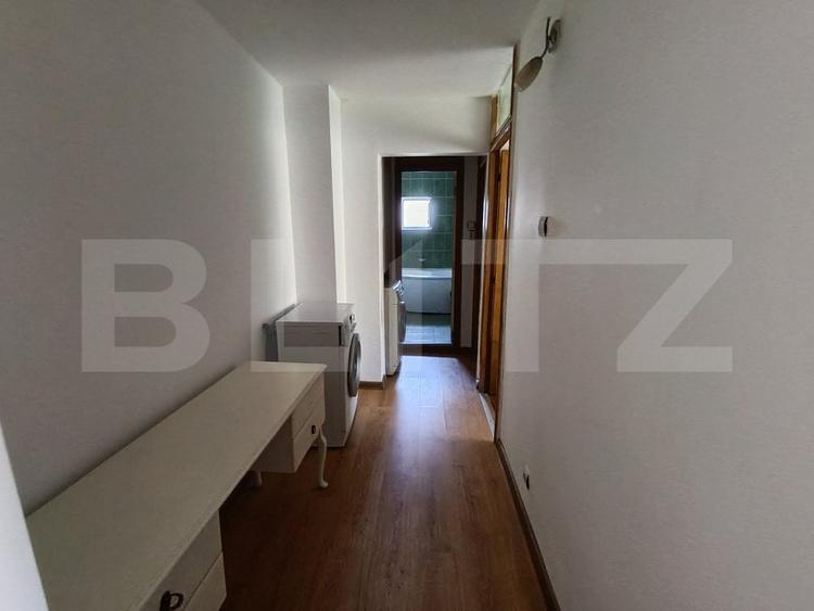 Apartament cu 3 camere decomandat, mobilat în Nord-Est