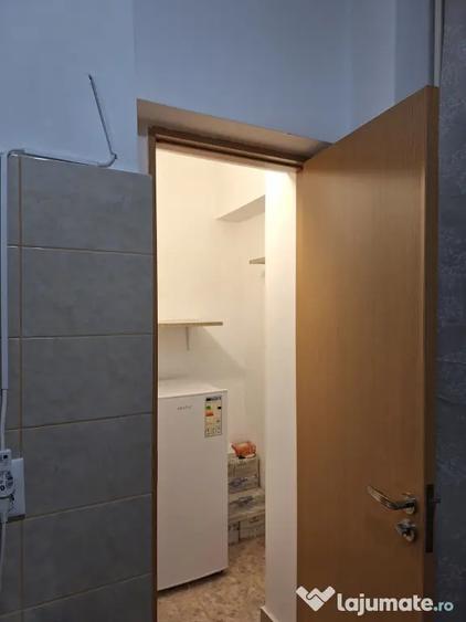 Garsonieră decomandată în Brazda lui Novac