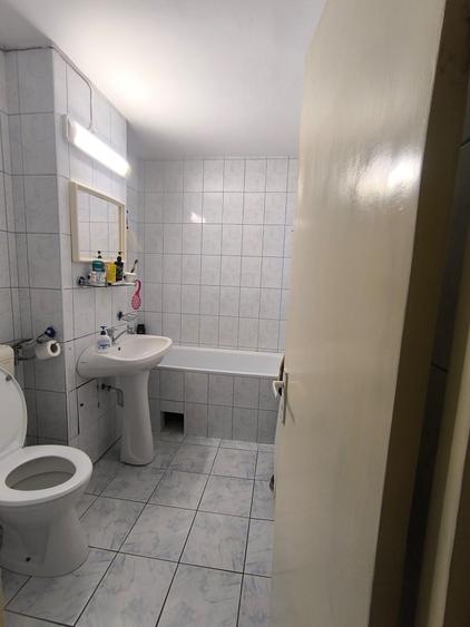 Apartament cu 4 camere decomandat în Ultracentral