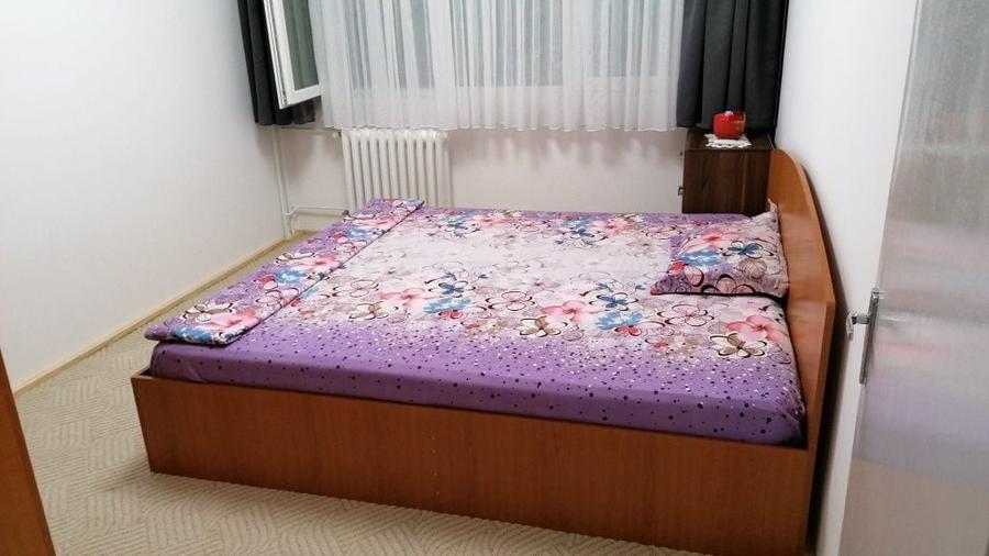 Apartament cu 2 camere semidecomandat în Tei