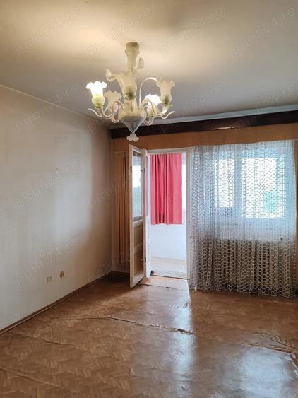 Apartament cu 3 camere decomandat în Pantelimon