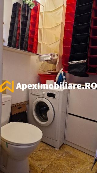 Apartament cu 3 camere decomandat, mobilat în Decebal