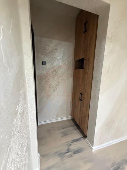 Apartament cu 3 camere decomandat în Port