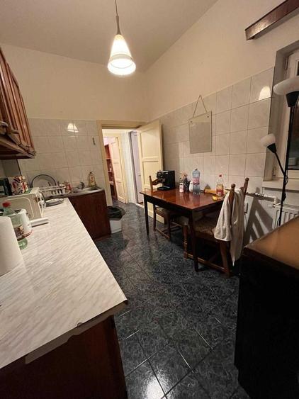Apartament cu 3 camere decomandat în Foișorul de Foc