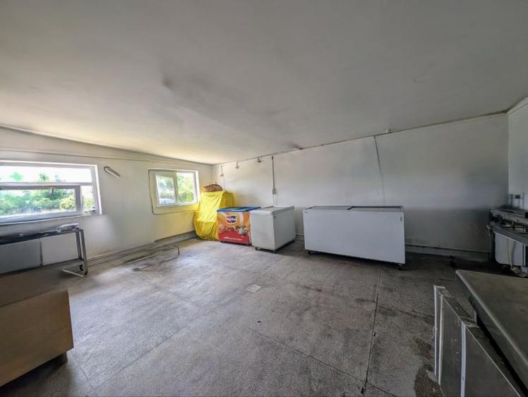 Spațiu comercial, de 400 mp, în Vălenii de Munte